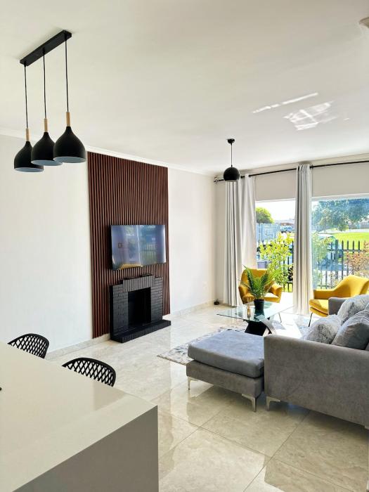 Lux Sleek City Haven