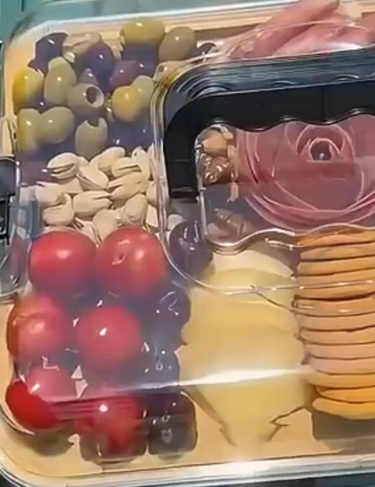 Doc Azenith Presidential Suite - Cebu Mactan Airport Condo - Sandria Nicole