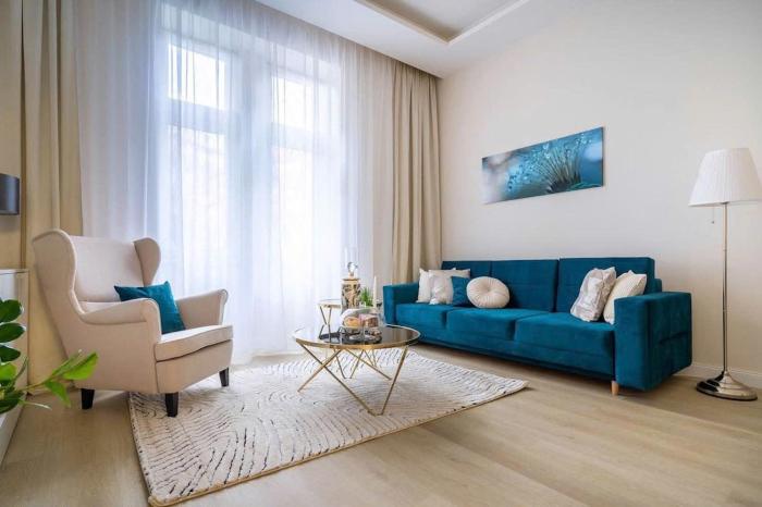 Luxe Skyline Serenity Retreat by Dohany Synagogue