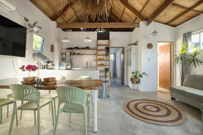 Spacious Family Home in General Luna Center with Wi-Fi, AC and Generator