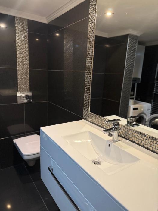 Vaci street central apartment