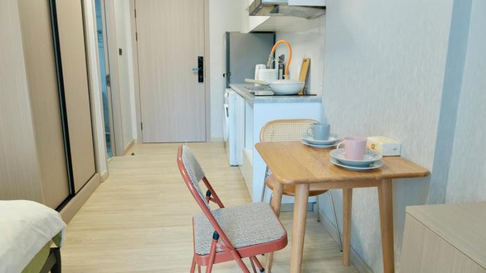 Chiang Mai the one C6 Vacation Apartment Super Value with swimming pool landscape Cooking Allowed