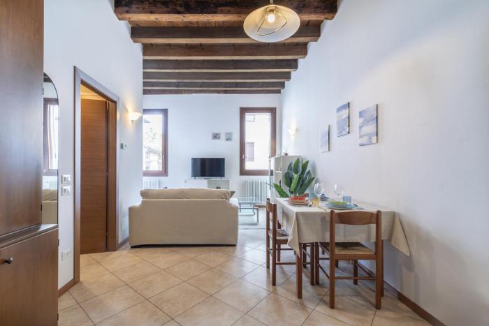 i-HOMES Pigafetta Apartment