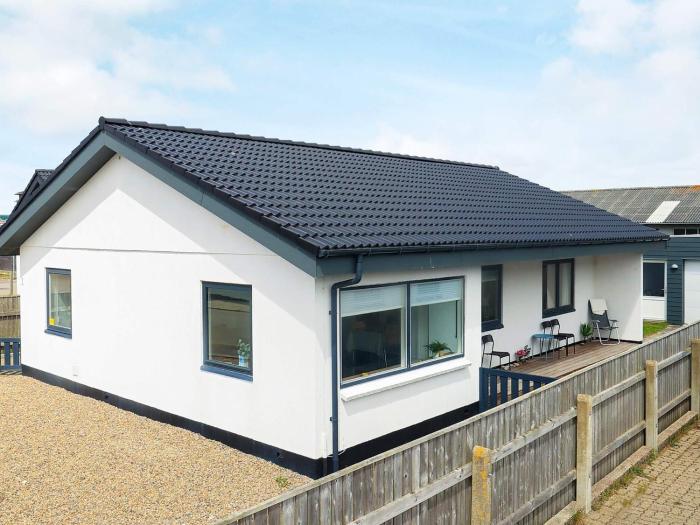 6 person holiday home in Thyborøn-By Traum
