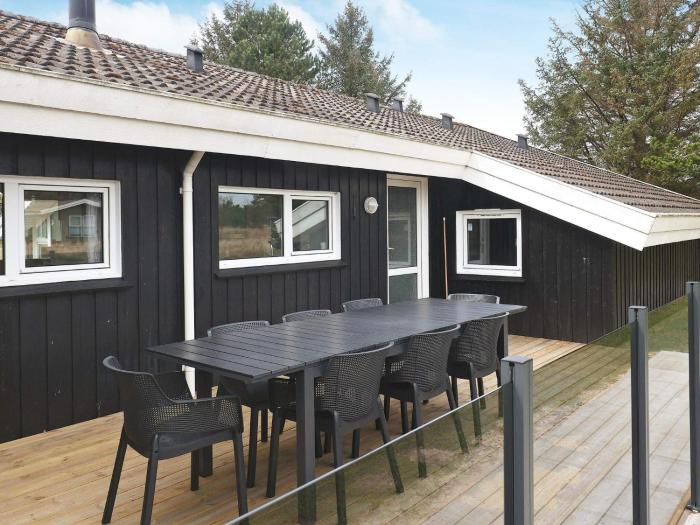 10 person holiday home in Bindslev-By Traum