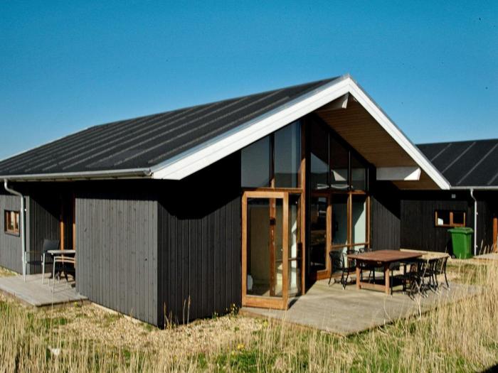 8 person holiday home in Ulfborg-By Traum