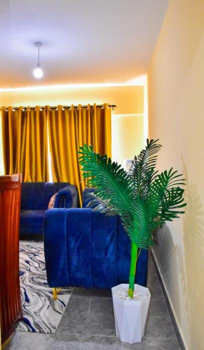 Zenscape Makasembo Modern 2BR Apartment with Stunning City Views 10min from Airport