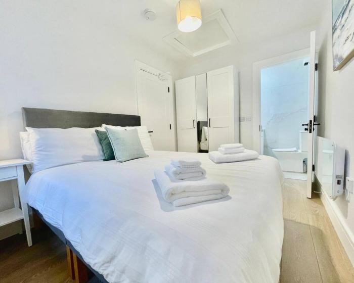 Bright & stylish short term rentals