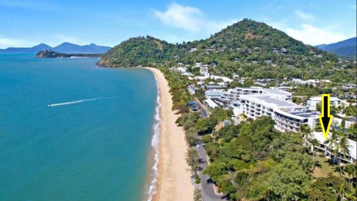 The Summit - Trinity Beach - Ocean Views !!