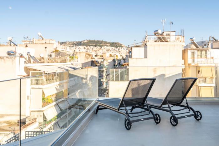 Penthouse with views close to Monastiraki metro