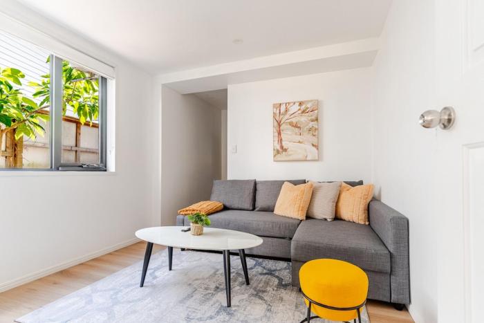 B5Q Abnb-Style 2BR House with Free Parking and 5 mins ride to Eagle Farm