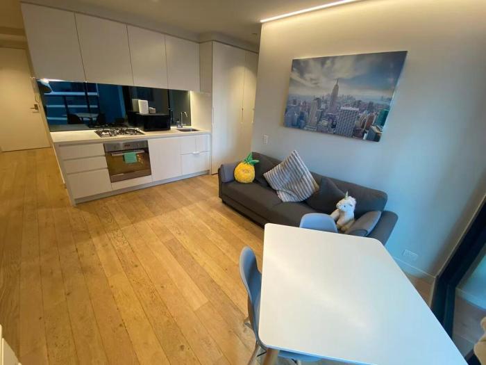 Central Haven Cozy 1BR with GYM