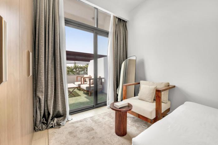 Amazing Studio in Azizi Riviera 1