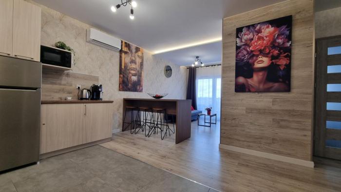 Q Apart Zenith- trzypokojowy, klimatyzowany apartament przy Manufakturze z garażem Gratis, FV