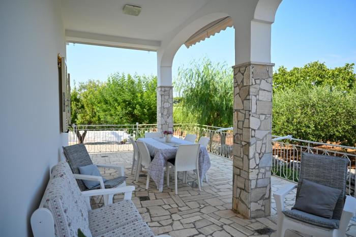 Goccia dUlivo- Gocce in Puglia