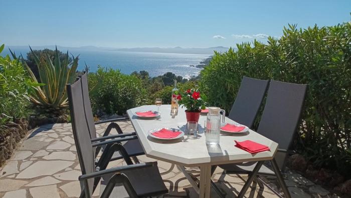 Charming loft with sea view
