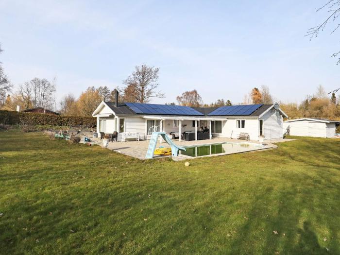 10-Person Home in Rødvig Stevns
