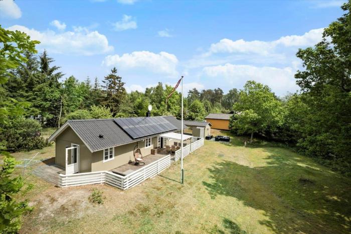 1486-Aakirkeby-Fyrrebakken-1