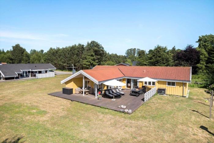 1563-Aakirkeby-Strandparken-8