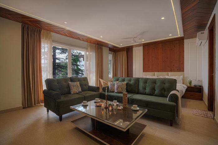 SaffronStays Library Enclave - Luxury Duplex Apartment with 2 floors, Mall Road Mussoorie