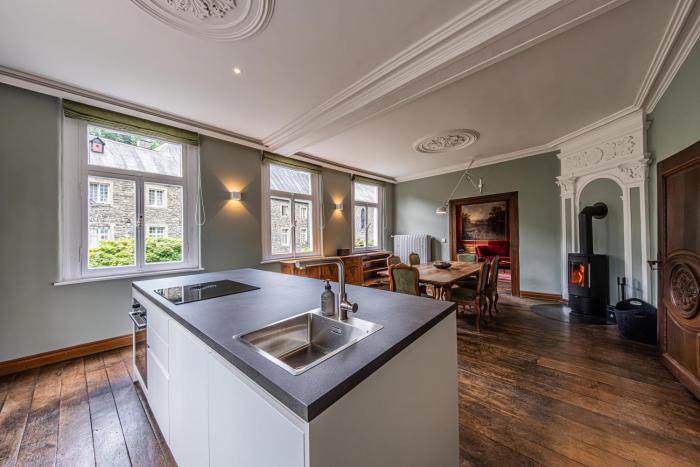 Villa SEINERZEIT - Ferienwohnung ZEITREISE