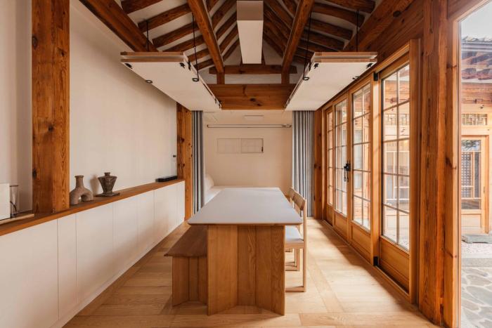 Luxury Hanok Stay CHAON