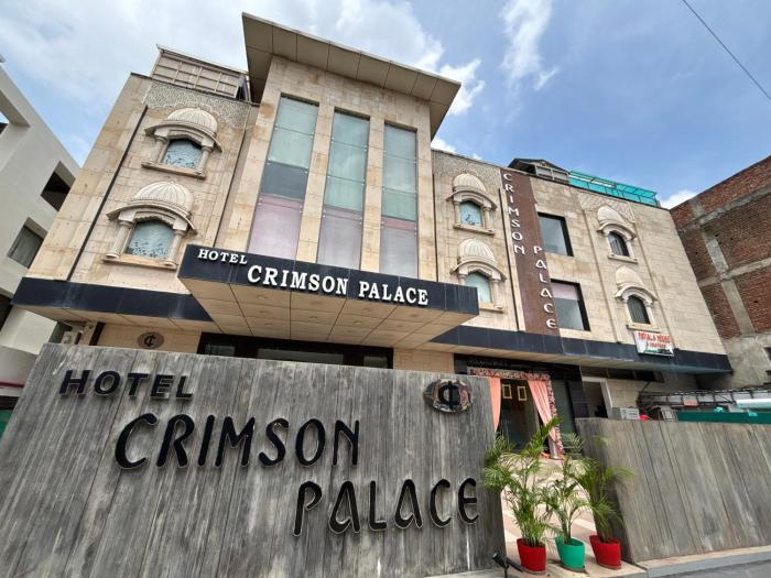 Hotel Crimson Palace