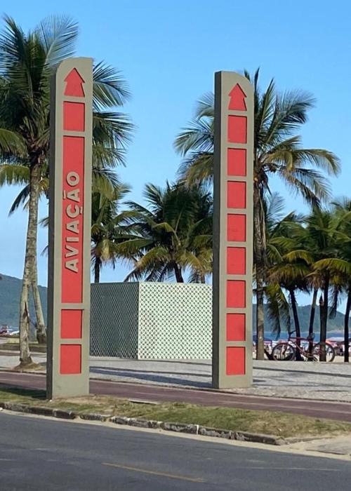 Praia Grande - Aviação - Apto Estúdio 50 mts da praia - 1º andar