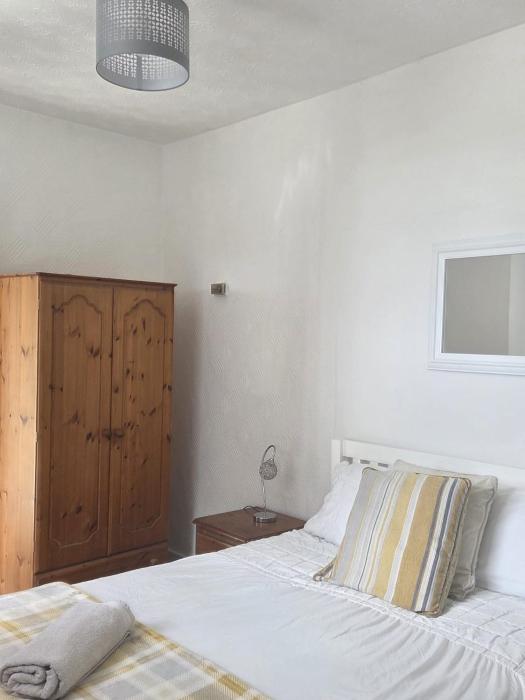 52 - room 1 - city views