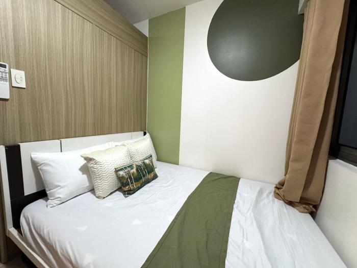 Matcha Latte Room Shore Residences Rm 850 near SMX, Airport & MOA by Prime Stay