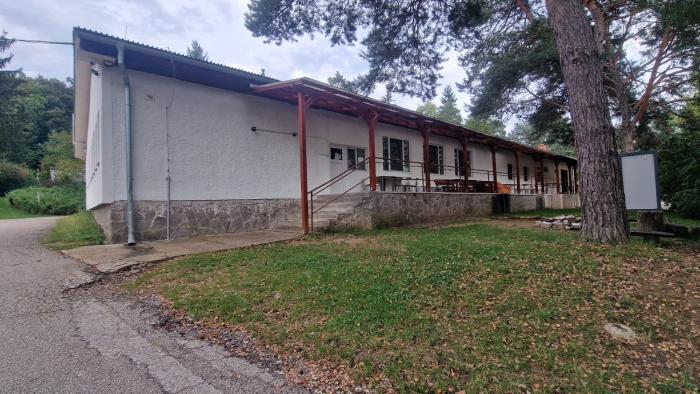 Chaty pod Gýmešom - turistická ubytovňa