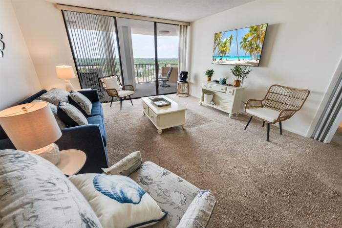 Newly Added Maisons, Large Balconies w City View!