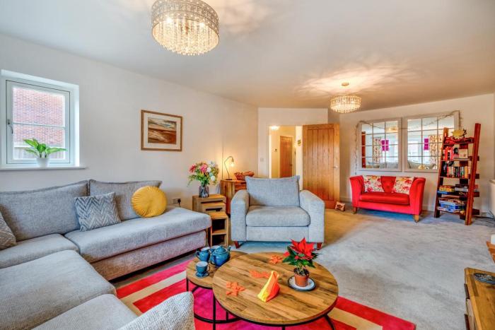 4 Bed in Holt oc-m24923