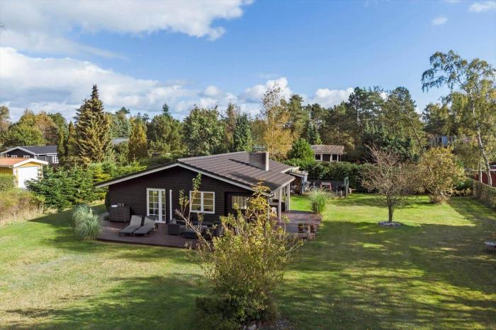 M352-Vaeggerlose-Pebertraevej-1