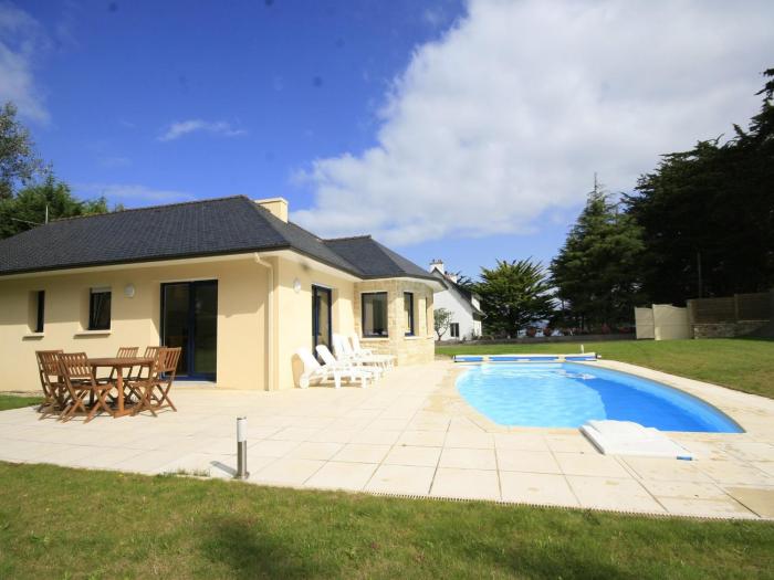 Villa with Private Pool in Plestin-les-Grèves