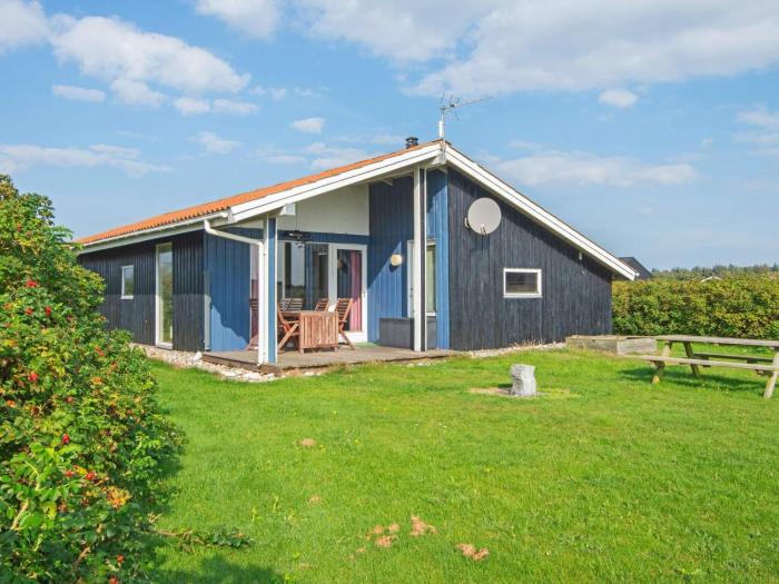 8 person holiday home in Harboøre-By Traum