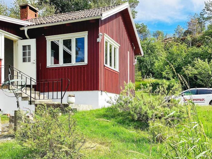 4 person holiday home in UDDEVALLA
