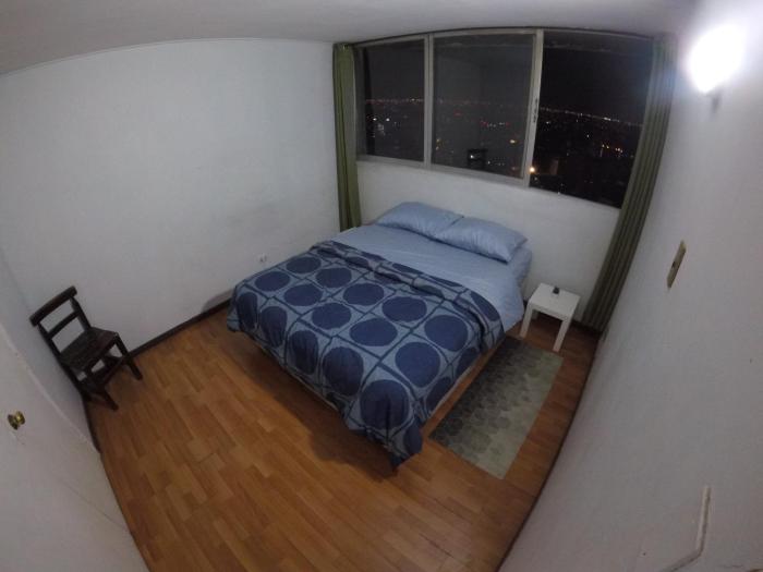 Habitación privada con cama matrimonial en departamento compartido - Providencia