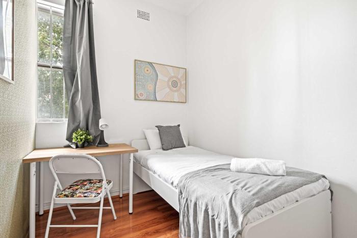 Single Room - Private Spot in Kingsford - Convenient Location - Shared Bathroom