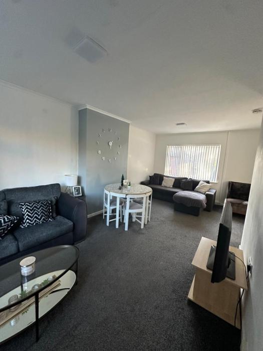 Noormak nights-Private Whole House Stay In Birmingham