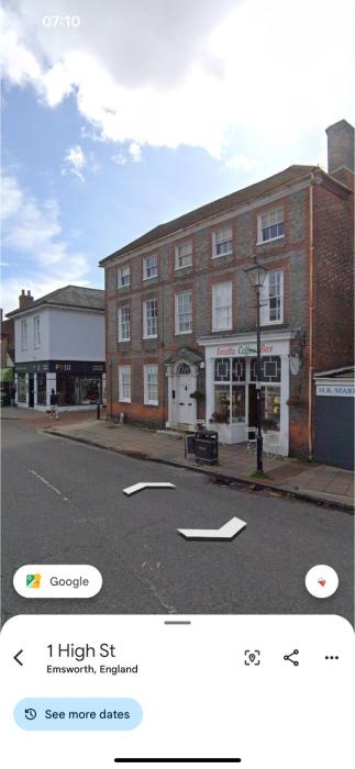 Two bedroom apartment with parking