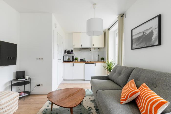 Light-Filled Retreat in historical Paris