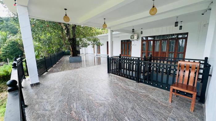 Hanthana Luxury Homestay