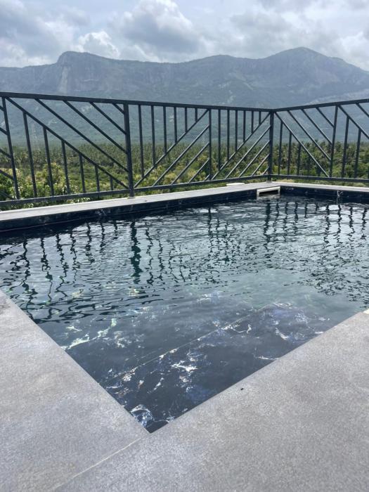 Bougainvillea HillView Retreat