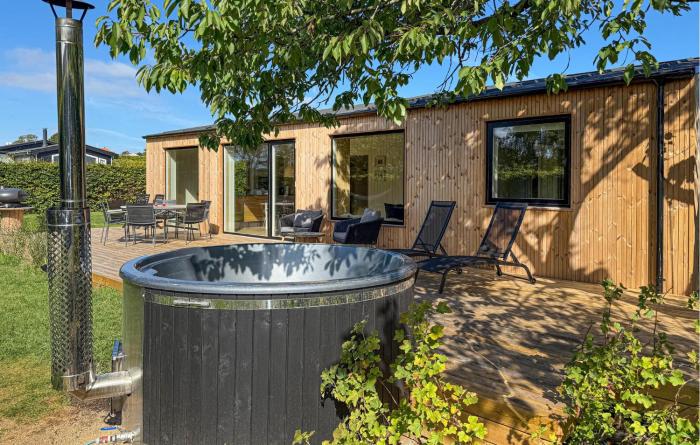 4 Bedroom Pet Friendly Home In Rønde