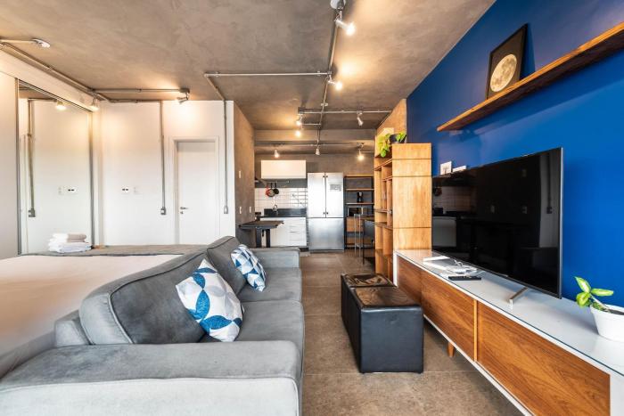 Studio moderno com vista no Brooklin - L205