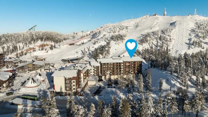Ruka City Chalets, ski-in ski-out, 2ski lift pass