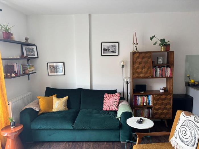 NMH Vibrant Chic 2Bed Flat - Bermondsey