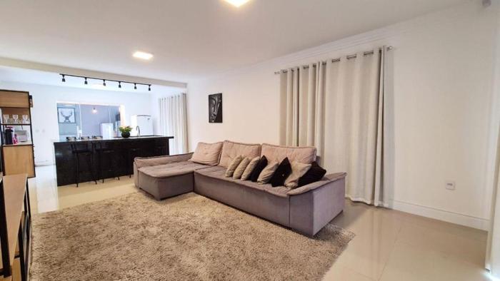 Casa com acesso praia de Zimbros