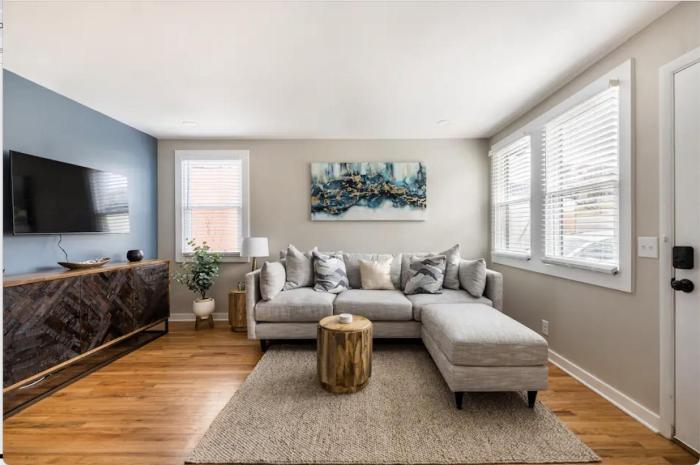 Lets Get Cozy In Nashville!